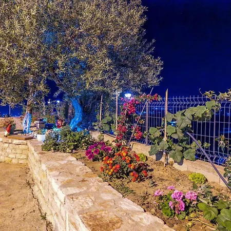 Merlind&Anisa Apartments Appartamento Sarandë