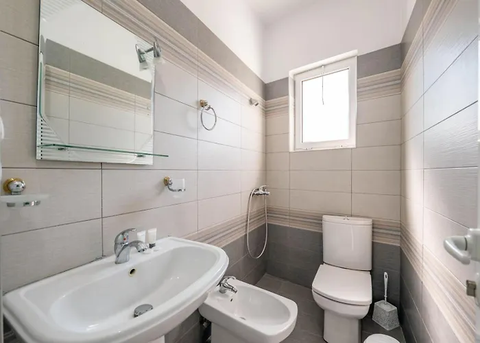 Merlind&anisa * Saranda