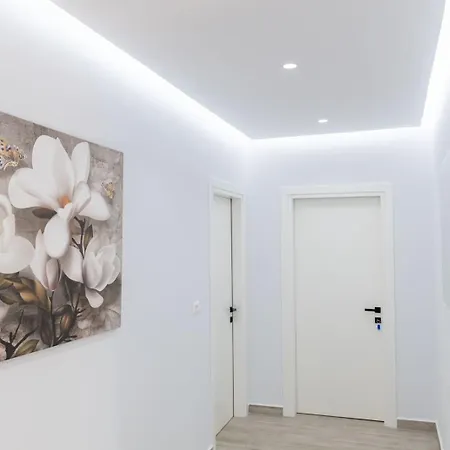 Merlind&Anisa Apartments *