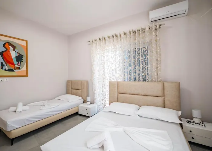 Merlind&anisa Sarandë